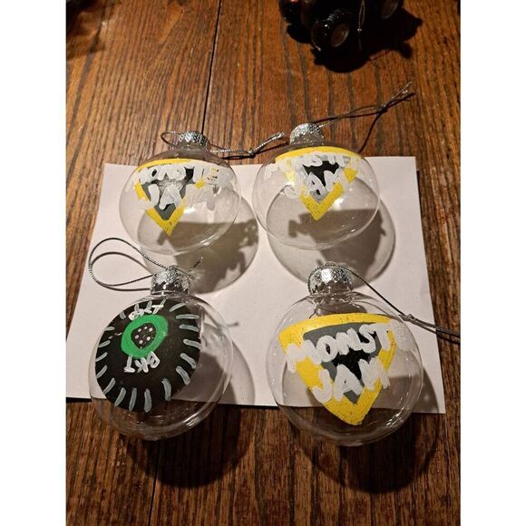 Monster Jam Ornaments Monster Mutt Grave Digger + 4 Hand-Painted Christmas - Picture 9 of 9